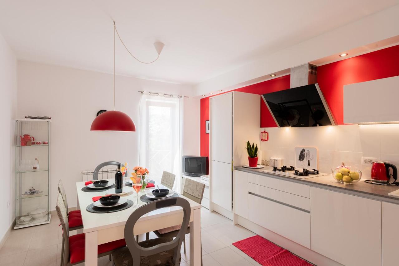 Apartment Anna Пула Екстериор снимка