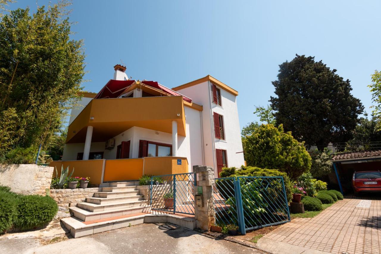 Apartment Anna Пула Екстериор снимка